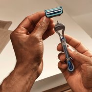 Gillette Комплект SkinGuard Sensitive 12 бр (3x4 бр)