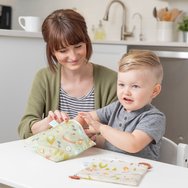 Bumkins Large Snack Bag 18cm x 18cm Чантичка, калъф за храна / закуски 1 брой - Camping