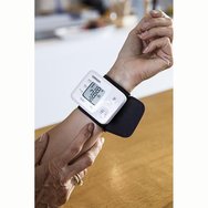 Omron RS2 Blood Pressure Monitor 1 бр