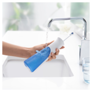 Oral-B Aquacare Иригатор за вода Flosser с пръскачка за вода Oxyjet Center Technology за професионално почистване