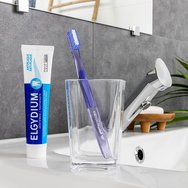 Elgydium Vitale Medium Toothbrush Зелено 1 бр