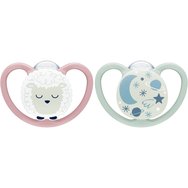 Nuk Space Night Silicone Soother 18-36m 2 брой, Код 10739658 - Лилаво / Мента