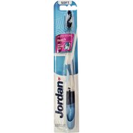 Jordan Individual Reach Soft Toothbrush 1 брой Код 310041 - Син - Мека четка за зъби с ергономична дръжка за дълбоко почистване Jordan Individual Reach Soft Toothbrush 1 брой Код 310041 - Син - Мека четка за зъби с ергономична дръжка за дълбоко почистване