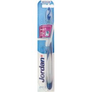 Jordan Individual Reach Medium Toothbrush 1 брой Код 310040 - Син / Прозрачен - Средна четка за зъби с ергономична дръжка за дълбоко почистване Jordan Individual Reach Medium Toothbrush 1 брой Код 310040 - Син / Прозрачен - Средна четка за зъби с ергономична дръжка за дълбоко почистване