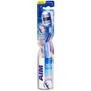 Aim White Now Carbon+Correct Toothbrush 1 брой - синьо - Четка за зъби със средни въглеродни влакна за по-гладки и бели зъби със защитно покритие Aim White Now Carbon+Correct Toothbrush 1 брой - синьо - Четка за зъби със средни въглеродни влакна за по-гладки и бели зъби със защитно покритие