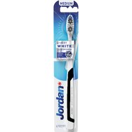 Jordan Expert White Medium Toothbrush 1 бр - Черно - Избелваща четка за зъби със средна твърдост и влакна, обогатени с въглен