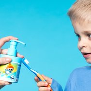 Jordan Kids 0-5 Mild Strawberry Flavour Toothpaste Pump 150ml