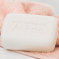 Avene XeraCalm A.D Pain Nettoyant Surgras 100g Avene XeraCalm A.D Pain Nettoyant Surgras 100g