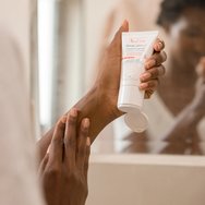 Avene Xeraclam A.D Soothing Concentrate 40ml Avene Xeraclam A.D Soothing Concentrate 40ml