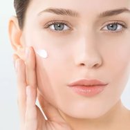 Institut Esthederm Intensive Hyaluronic+ Anti Wrinkle Smoothing Cream 50ml Institut Esthederm Intensive Hyaluronic+ Anti Wrinkle Smoothing Cream 50ml