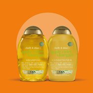 OGX Apple Cider Vinegar Clarify & Shine Shampoo Шампоан за коса за дълбоко почистване, блясък и намаляване на омазняването 385ml