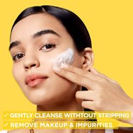 Garnier Skinactive Vitamin C Brightening Cleanser Cream Крем за почистване на лице с витамин C за блясък и ежедневна употреба 250ml Garnier Skinactive Vitamin C Brightening Cleanser Cream Крем за почистване на лице с витамин C за блясък и ежедневна употреба 250ml