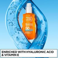 Garnier Ambre Solaire Spf50 Sensitive Advanced Hydrating Sun Water Хидратираща двуфазна слънцезащитна вода с висока защита за тяло, лице и коса с хиалуронова киселина 150ml