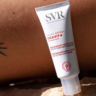 SVR Cicavit+ Soothing Protecting SPF50+ Anti-Mark Cream Регенериращ и слънцезащитен крем с много висока защита, невидима текстура и без аромат 40ml