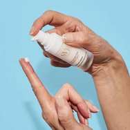 SVR Densitium Global Correction Smoothing Filling Eye Care Cream Крем против стареене за очи за стягане и изглаждане на бръчки 15ml
