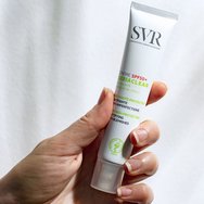 SVR Sebiaclear SPF50+ Mattifying Anti-Blemishes Creme Слънцезащитен крем за лице за мазна кожа с тенденция към акне и несъвършенства с матова текстура 40ml SVR Sebiaclear SPF50+ Mattifying Anti-Blemishes Creme Слънцезащитен крем за лице за мазна кожа с тенденция към акне и несъвършенства с матова текстура 40ml