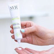 SVR Sebiaclear Mat & Pores Sebum Regulating Anti-Enlarged Pore Cream Матиращ крем за лице с двойно действие за хидратация и регулиране на себума с 4% глюконолактон, салицилова киселина & 2% Mat SR 40ml SVR Sebiaclear Mat & Pores Sebum Regulating Anti-Enlarged Pore Cream Матиращ крем за лице с двойно действие за хидратация и регулиране на себума с 4% глюконолактон, салицилова киселина & 2% Mat SR 40ml