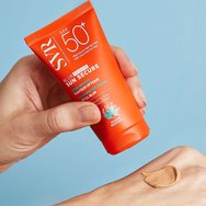 SVR Sun Secure SPF50+ Blur Tinted Mousse Cream Кремообразен слънцезащитен крем за лице с много висока защита в специална мус текстура с цвят и матов ефект 50ml SVR Sun Secure SPF50+ Blur Tinted Mousse Cream Кремообразен слънцезащитен крем за лице с много висока защита в специална мус текстура с цвят и матов ефект 50ml