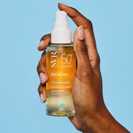 SVR Sun Secure Eau Solaire Spf50+ Moisturising Sun Water Двуфазна Слънцезащитна Вода с Много Висока Защита за Лице & Тяло за Хидратация 100ml SVR Sun Secure Eau Solaire Spf50+ Moisturising Sun Water Двуфазна Слънцезащитна Вода с Много Висока Защита за Лице & Тяло за Хидратация 100ml
