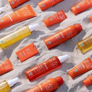 SVR Sun Secure Spf50+ Fast Absorption Aqua Fluide Слънцезащитен флуид за лице с много висока защита и бързо абсорбиране 50ml
