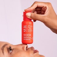 SVR Sun Secure Spf50+ Fast Absorption Aqua Fluide Слънцезащитен флуид за лице с много висока защита и бързо абсорбиране 50ml