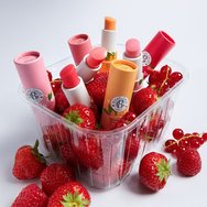 Roger & Gallet Sublimating Lip Balm 3,5g - Fleur De Figuier Roger & Gallet Sublimating Lip Balm 3,5g - Fleur De Figuier
