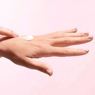 Roger & Gallet Promo Fleur de Figuier Wellbeing Fragrant Water 30ml & Подарък Hand Cream 30ml Roger & Gallet Promo Fleur de Figuier Wellbeing Fragrant Water 30ml & Подарък Hand Cream 30ml