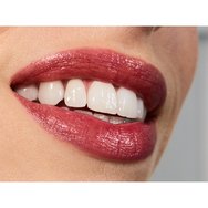 Liposan Glowy Lips Spf30, 10ml - Berry Liposan Glowy Lips Spf30, 10ml - Berry