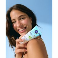 Nivea Sun After Sun Serum Възстановяващ серум за лице и тяло след слънце, който незабавно възстановява естественото ниво на хидратация на кожата 100ml