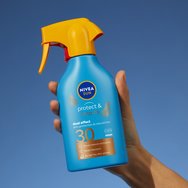 Nivea Sun Protect & Bronze Spf30 Body Lotion Trigger Spray 270ml Nivea Sun Protect & Bronze Spf30 Body Lotion Trigger Spray 270ml