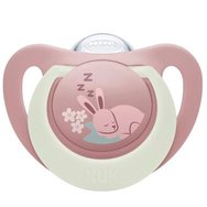 Nuk First Choice Night Silicone Soother 6-18m Изключително мека ортодонтска силиконова залъгалка, която свети в тъмното, с кутия за съхранение 1 брой - Розова Nuk First Choice Night Silicone Soother 6-18m Изключително мека ортодонтска силиконова залъгалка, която свети в тъмното, с кутия за съхранение 1 брой - Розова