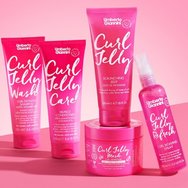 Umberto Giannini Curl Jelly Wash Defining Shampoo Шампоан, който почиства нежно, хидратира и придава на къдриците блестяща и лека форма с витамин B5 250ml Umberto Giannini Curl Jelly Wash Defining Shampoo Шампоан, който почиства нежно, хидратира и придава на къдриците блестяща и лека форма с витамин B5 250ml