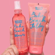 Umberto Giannini Beach Waves Boho Texture Spray Спрей с текстура на кокосово масло за плажни вълни с обем и аромат на бергамот и мандарина 200ml