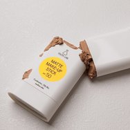 Youth Lab Matte Make Up Spf50 Medium Colour Stick Лек матов слънцезащитен грим-стик с висока защита и цвят за равномерно покритие и контрол на омазняването 20g