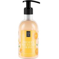 Lavish Care Body Lotion Freshly Squeezed Bliss 300ml - Хидратиращ крем за тяло с приятен аромат на портокал и манго с помпа Lavish Care Body Lotion Freshly Squeezed Bliss 300ml - Хидратиращ крем за тяло с приятен аромат на портокал и манго с помпа