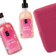 Lavish Care Promo Santa\'s Cupcakes Bath & Shower Gel 500ml & Glitter Body Lotion 300ml & торбичка 1 бр