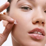 Garnier Promo Skinactive Daily Mattifying 3in1 Air Cream 50ml & Anti-Imperfection Serum 30ml & Invisible Pimple Patch 22 бр Garnier Promo Skinactive Daily Mattifying 3in1 Air Cream 50ml & Anti-Imperfection Serum 30ml & Invisible Pimple Patch 22 бр