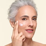 Vichy Promo Neovadiol Rose Platinium 50ml & Подарък Post-Menopause Replenishing Firming Night Cream 15ml & Подарък торбичка 1 бр Vichy Promo Neovadiol Rose Platinium 50ml & Подарък Post-Menopause Replenishing Firming Night Cream 15ml & Подарък торбичка 1 бр