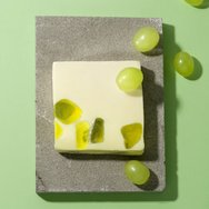 Fresh Line Handmade Grape Soap Ръчно изработен сапун с грозде и нектарина за сладка свежест и баланс 120g
