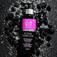 Fresh Line Fresh Cleansing Active Charcoal Black Cleansing Gel Черен почистващ гел с активен въглен за всички типове кожа, подходящ за лице и очи 220ml Fresh Line Fresh Cleansing Active Charcoal Black Cleansing Gel Черен почистващ гел с активен въглен за всички типове кожа, подходящ за лице и очи 220ml