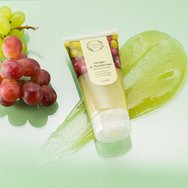 Fresh Line Grape & Nectarine Shower Scrub Свеж и неустоим ексфолиант за тяло под душа с натурален състав с грозде и нектарина 150ml Fresh Line Grape & Nectarine Shower Scrub Свеж и неустоим ексфолиант за тяло под душа с натурален състав с грозде и нектарина 150ml