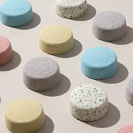 Fresh Line Thalia Oily Hair Balancing Solid Shampoo Твърд шампоан Thalia за балансиране на мазна коса с екстракти от евкалипт, чаено дърво, лимон и епилобиум 70g Fresh Line Thalia Oily Hair Balancing Solid Shampoo Твърд шампоан Thalia за балансиране на мазна коса с екстракти от евкалипт, чаено дърво, лимон и епилобиум 70g