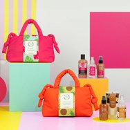 Fresh Line Promo Caribbean Coconut Shower Scrub 150ml & Coconut Body Water 150ml & Shimmering Body Oil 150ml & Подарък несесер 1 брой