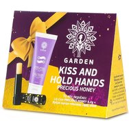 Garden Promo Kiss & Hold Hands Precious Honey Spf15 Protecting Lip Balm for Kids 5.20g & Rich Texture Hand Cream for Dry, Chapped Hands 30ml - Грижа за устни за деца, ниска слънцезащита, богат вкус на мед и крем с богата текстура за сухи, напукани ръце Garden Promo Kiss & Hold Hands Precious Honey Spf15 Protecting Lip Balm for Kids 5.20g & Rich Texture Hand Cream for Dry, Chapped Hands 30ml - Грижа за устни за деца, ниска слънцезащита, богат вкус на мед и крем с богата текстура за сухи, напукани ръце