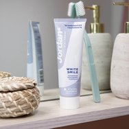 Jordan White Smile Xylitol & Fluoride Protection Toothpaste 75ml