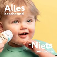 Naif Baby & Kids 0% Perfume Mineral Sun Stick Spf50, Водоустойчив бебешки и детски слънцезащитен продукт с висока защита в стик за чувствителна кожа 36g