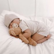 Moonie The Ultimate 8 in 1 Baby Sleep Aid Код M-MCA2, 1 бр - Cappuccino Moonie The Ultimate 8 in 1 Baby Sleep Aid Код M-MCA2, 1 бр - Cappuccino
