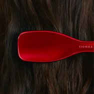 Tangle Teezer The Ultimate Detangler Straight & Curly Hairbrush Четка за лесно разплитане за силна и къдрава коса 1 брой - Devil Wears Prada Red