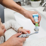 Dr.Browns Fluoride-Free Baby Toothpaste 40g, Ябълка - Круша