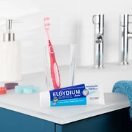 Elgydium Junior Soft Toothbrush Червен 1 бр